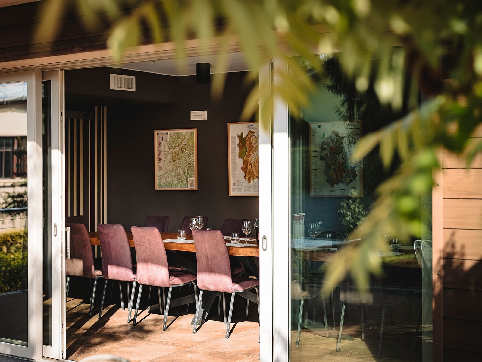 view : OM : Contatti - Slide